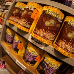 Winkel bezoek , quartel-vuurwerk pijnacker