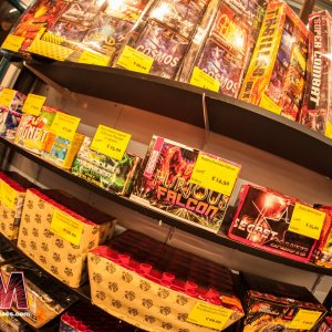 Winkel bezoek , quartel-vuurwerk pijnacker