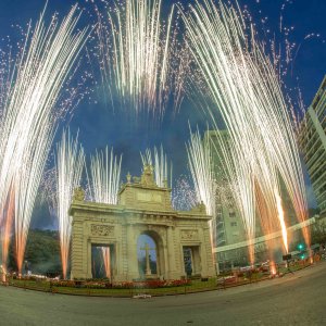 Cabalgata del Fuego - Pirotecnia Vulcano