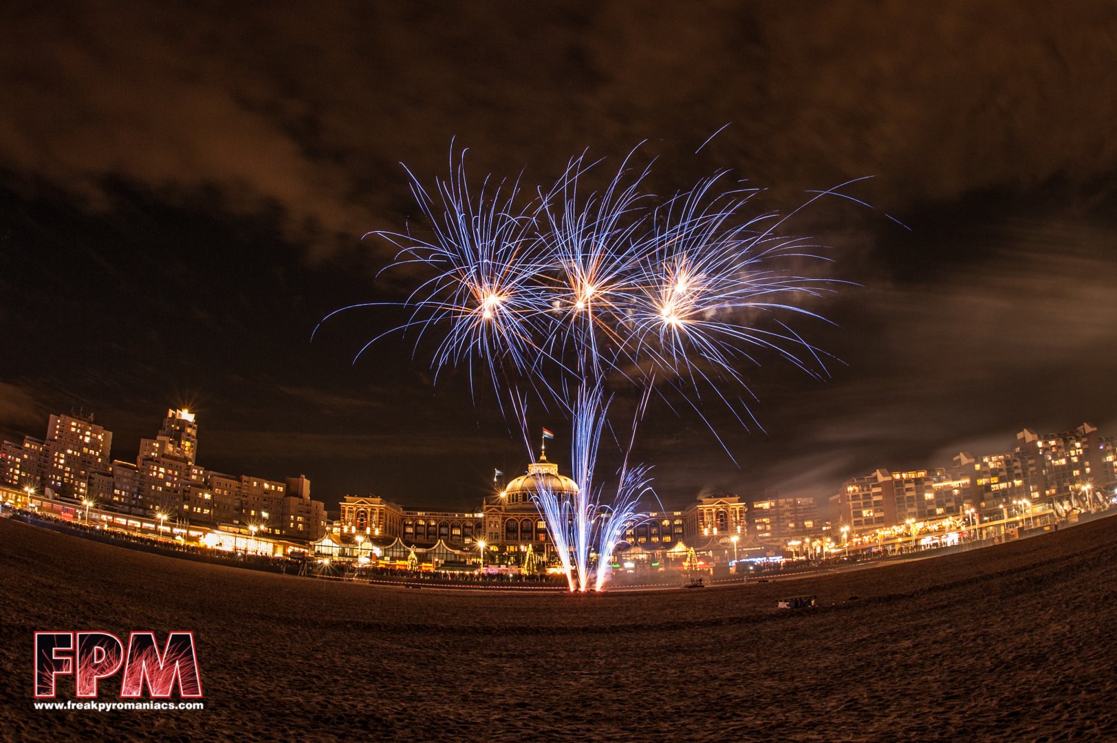 01-12-2019 , wintervuurwerk Scheveningen