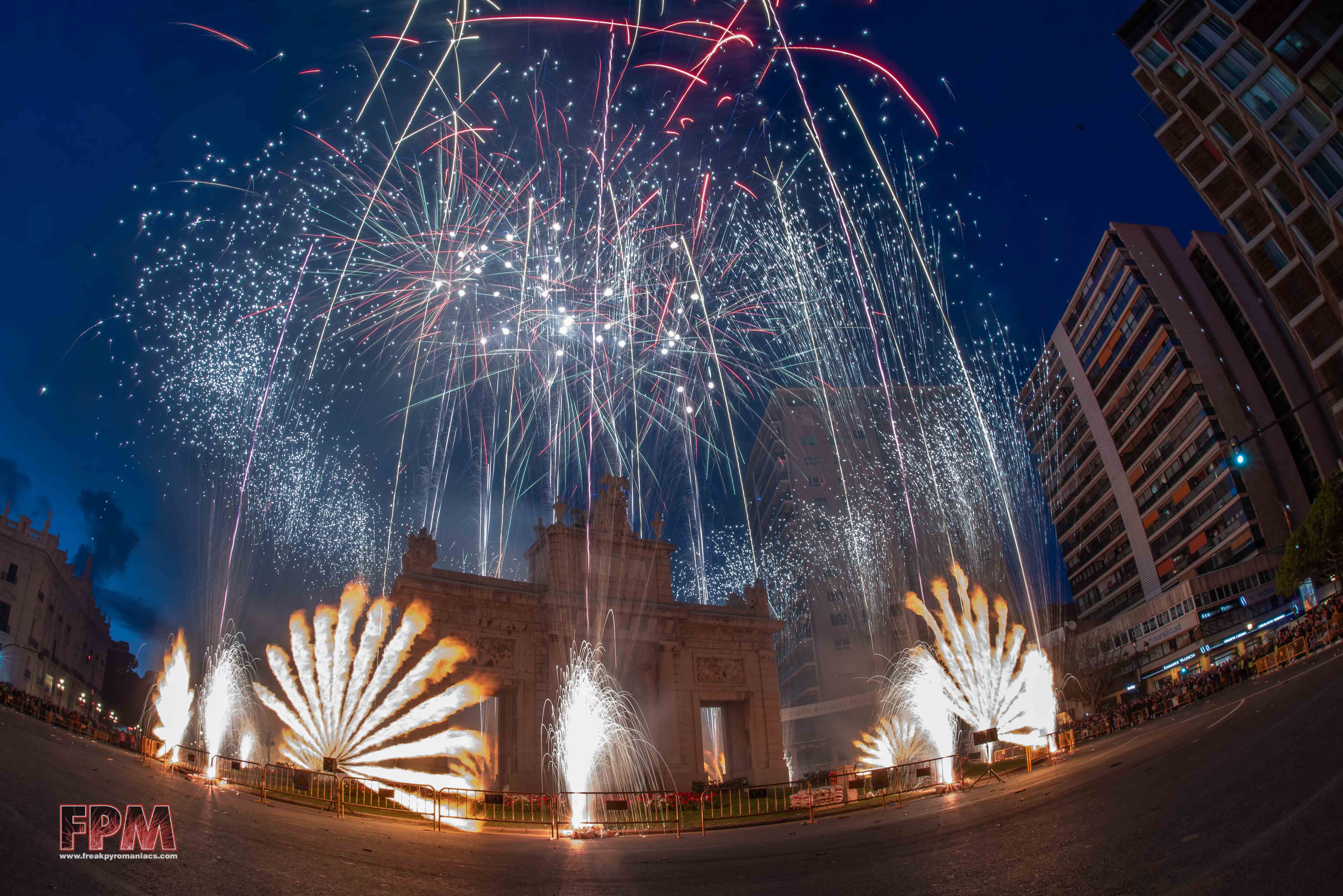 Cabalgata del Fuego - Pirotecnia Vulcano