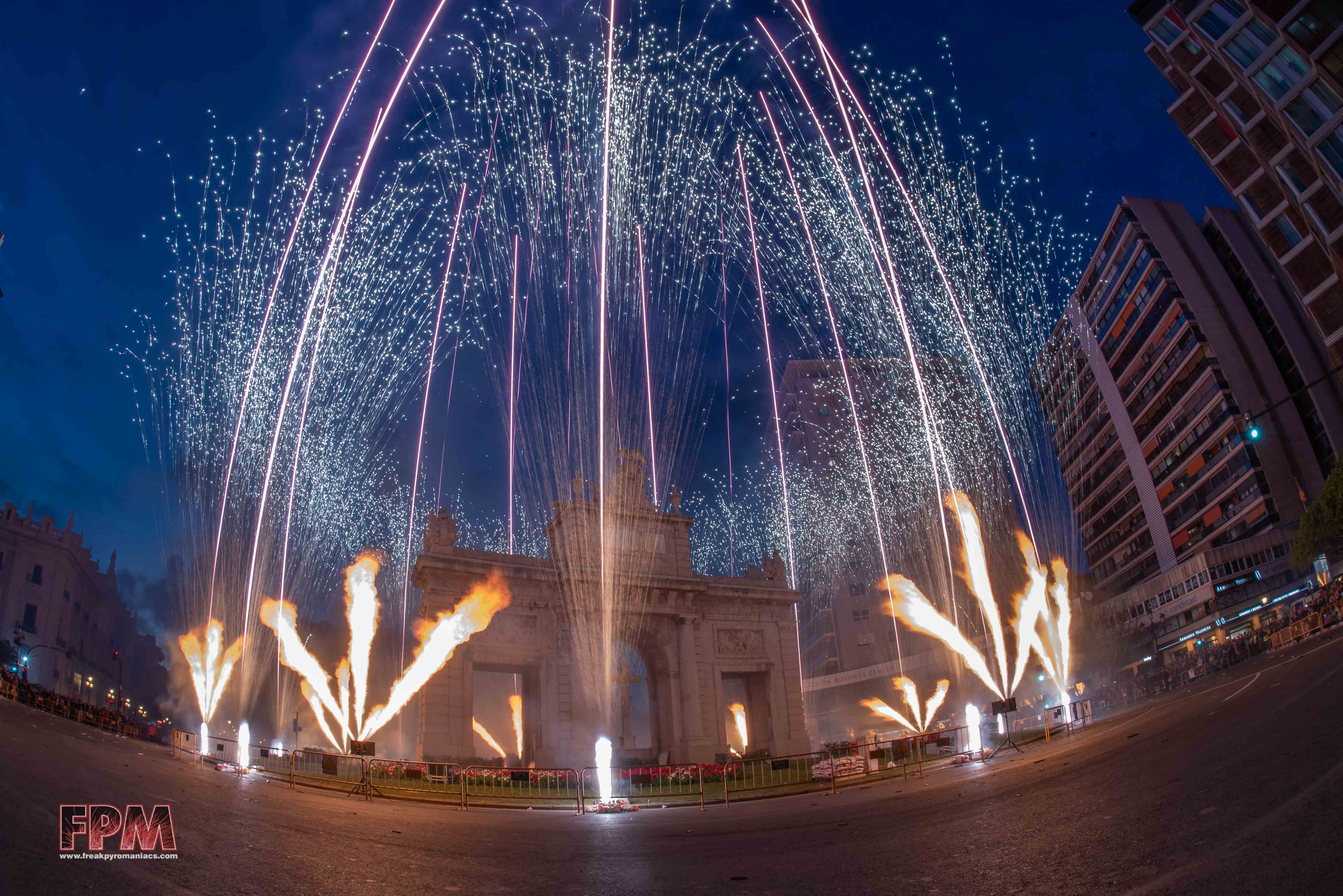 Cabalgata del Fuego - Pirotecnia Vulcano